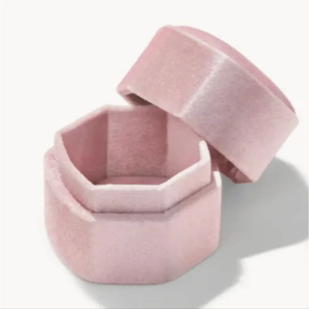 Kendra‎ Scott Davis Velvet Box- Blush